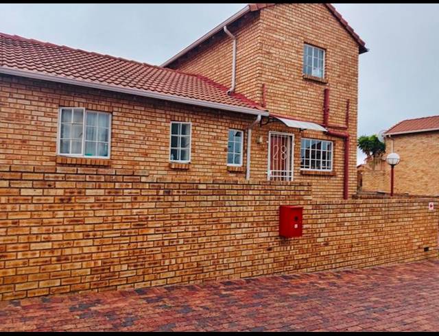 3 BEDROOM DUPLEX FOR SALE IN GROBLERPARK